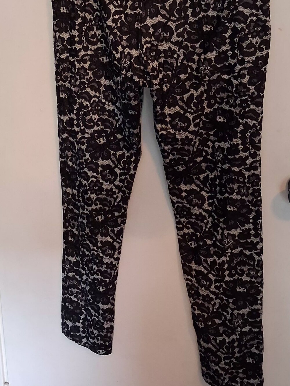 Karen Kane Sexy Black Floral Lace Overlay B&W Stretch Pants